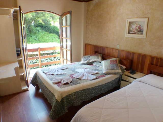 Hotel Vill' Agi Campos do Jordão Esterno foto